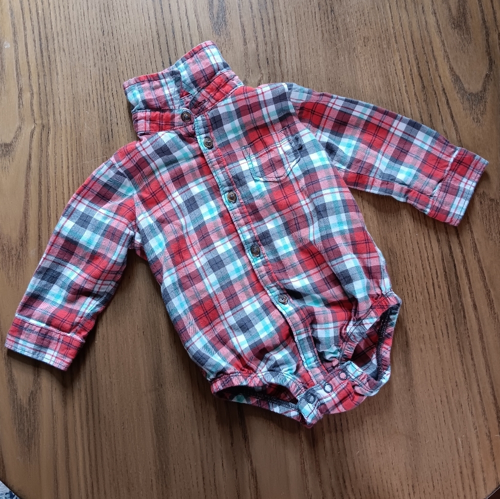 9m button down onsesie